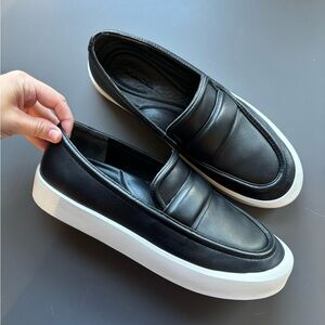 Vince Ghita Loafers- women’s 8